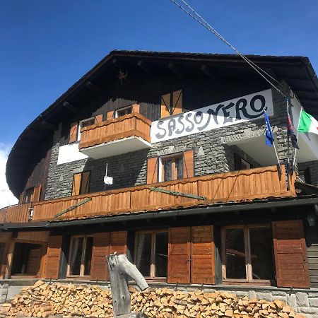 Hotel Sasso Nero Chiesa in Valmalenco Exterior foto