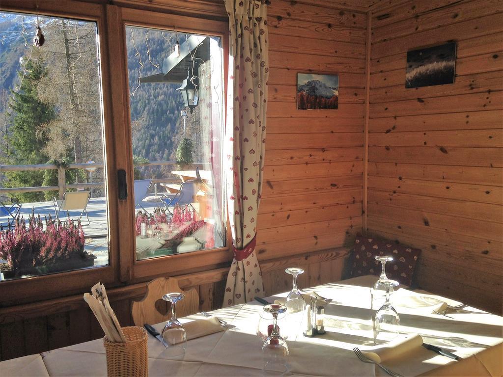 Hotel Sasso Nero Chiesa in Valmalenco Exterior foto