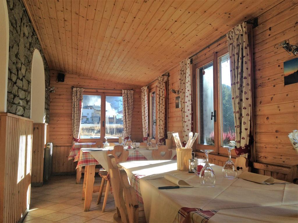 Hotel Sasso Nero Chiesa in Valmalenco Exterior foto